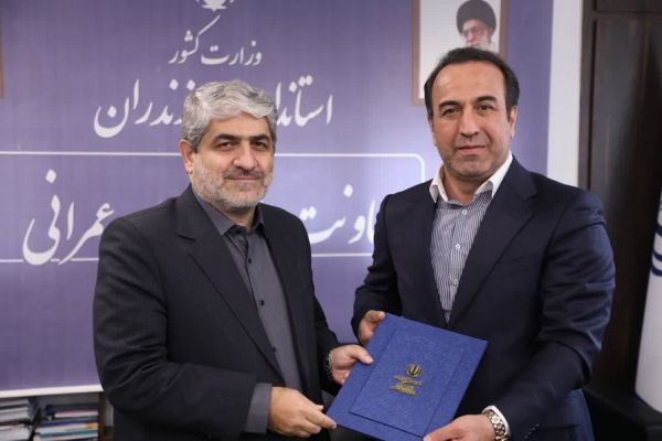 محسن رضایی: باید به شهرداری‌ها برای ریسک‌پذیری کمک کنیم.